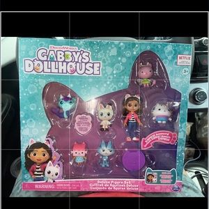 Gabby's Dollhouse, Deluxe Figure Gift Set with 7 Toy Figures